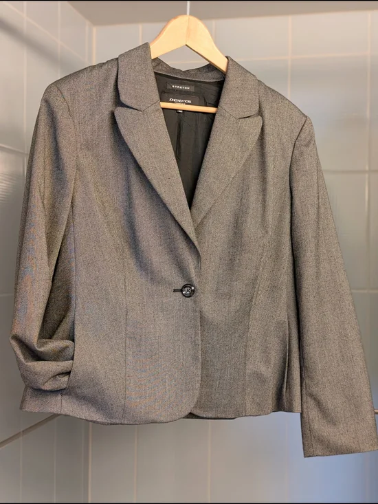 Jones New York Gray Two-Piece Skirt Suit - Picture 2 of 11